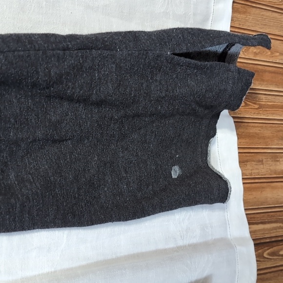 American Eagle Soft Black Flare Sweatpants Size Extra Small **Paint Stains** - Picture 5 of 8